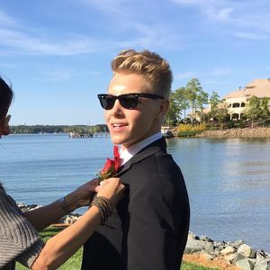 Meet your Posher, Chase